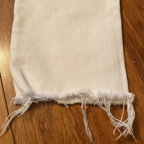 Re/Done women’s white jeans - size 25- distressing - raw hem - Picture 7 of 7